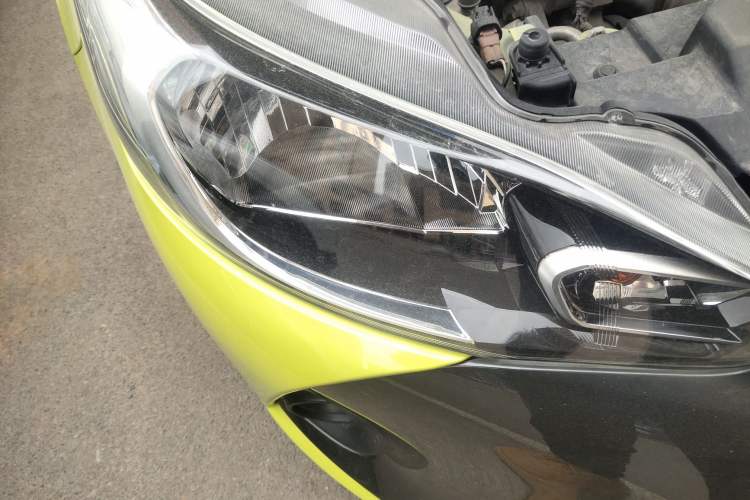 Used Toyota YARiS L Zhi Xuan 2016 Revised 1.5E CVT Charming Edition Right Front Headlight