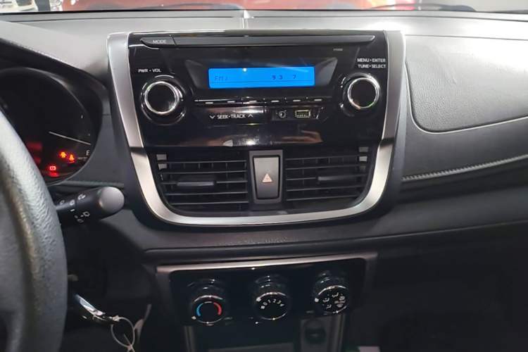 Used Toyota YARiS L Zhi Xuan 2016 Revised 1.5E CVT Charming Edition Audio And AC Panel