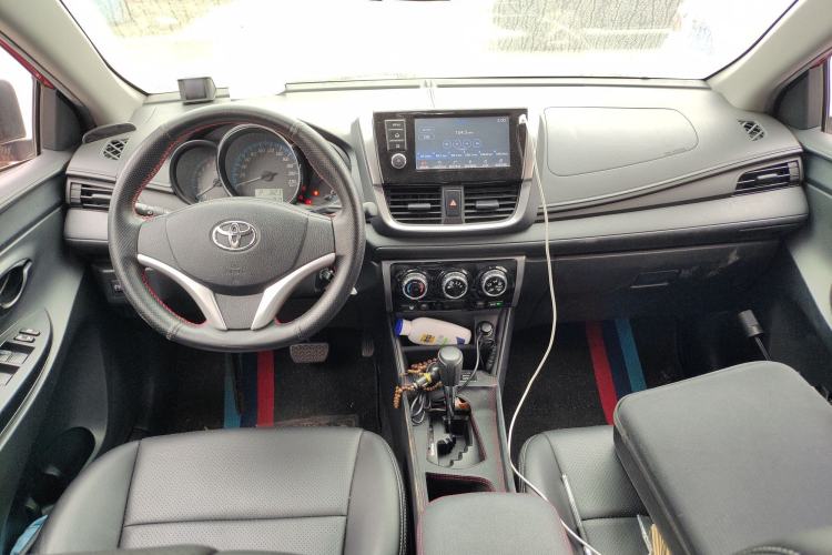 Used Toyota YARiS L Zhi Xuan 2016 Revised 1.5E CVT Charming Edition Center Console