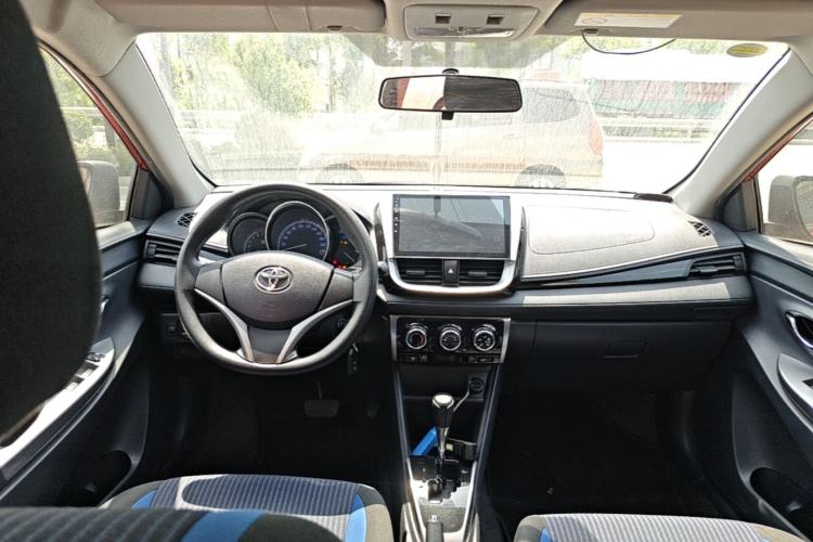 Used Toyota YARiS L Zhi Xuan 2016 Revised Version 1.5G CVT with Dynamic Sunroof Center Console