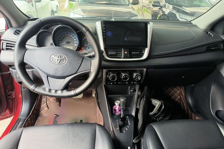 Used Toyota YARiS L Zhi Xuan 2016 Revised 1.5E CVT Charming Edition Center Console