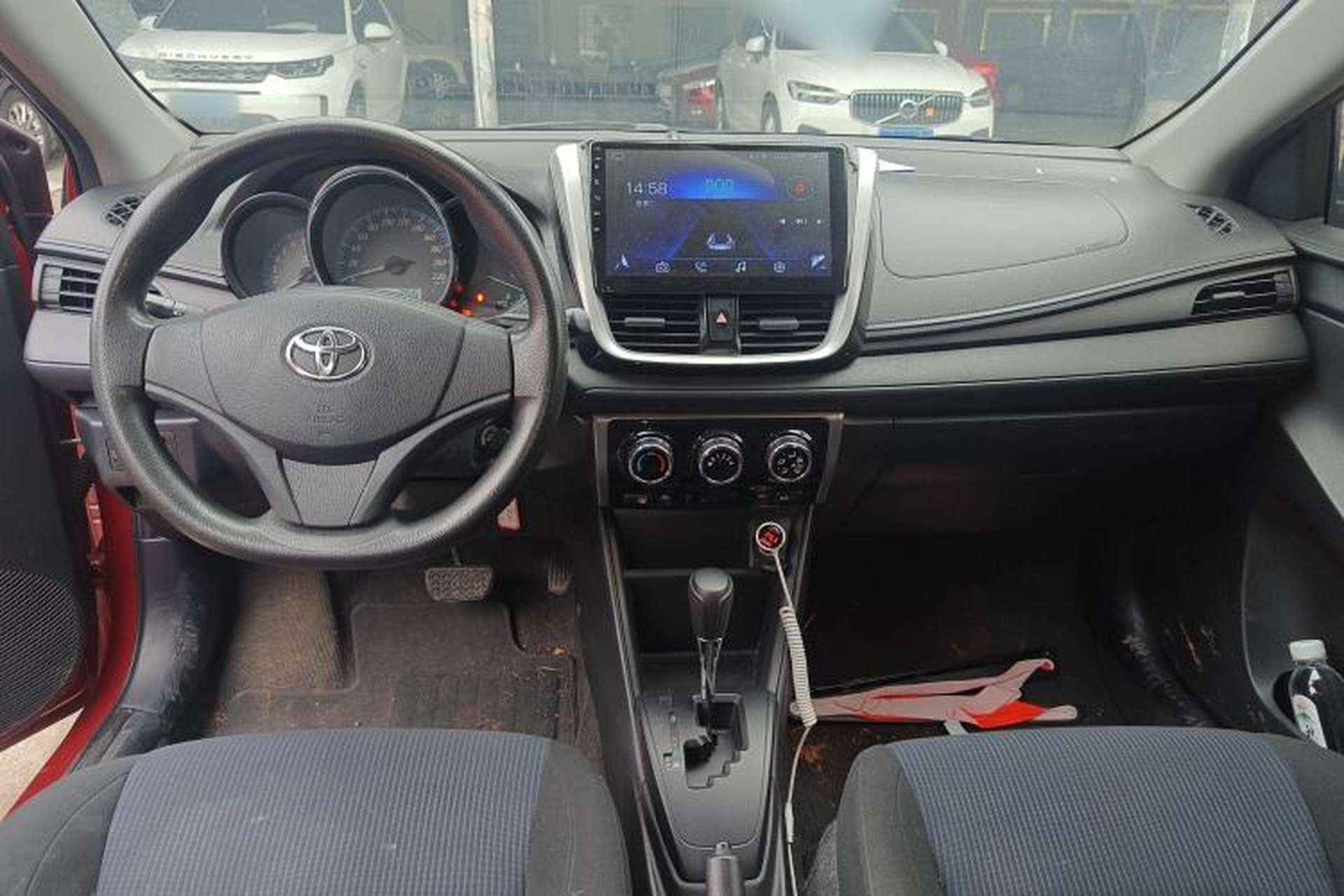 Used Toyota YARiS L Zhi Xuan 2016 Revised 1.5E CVT Charming Edition Center Console