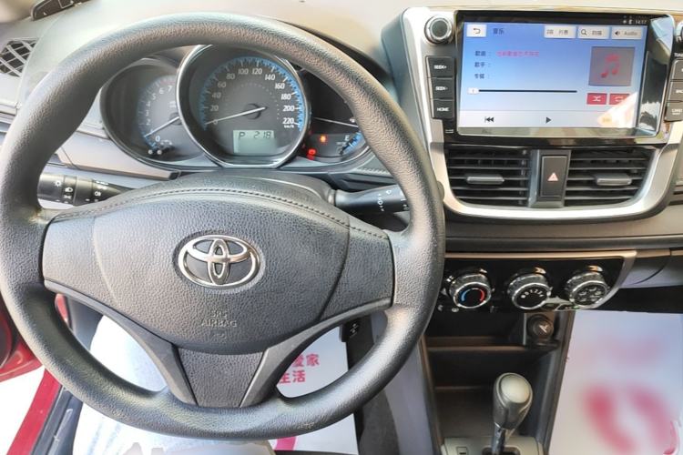 Used Toyota YARiS L Zhi Xuan 2016 Revised 1.5E CVT Charming Edition Center Console