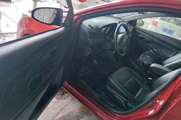 Used Toyota YARiS L Zhi Xuan 2016 Revised 1.5E CVT Charming Edition Driver Seat