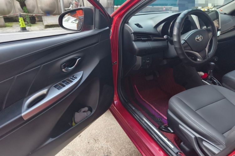 Used Toyota YARiS L Zhi Xuan 2016 Revised Version 1.5G CVT with Dynamic Sunroof Driver Seat