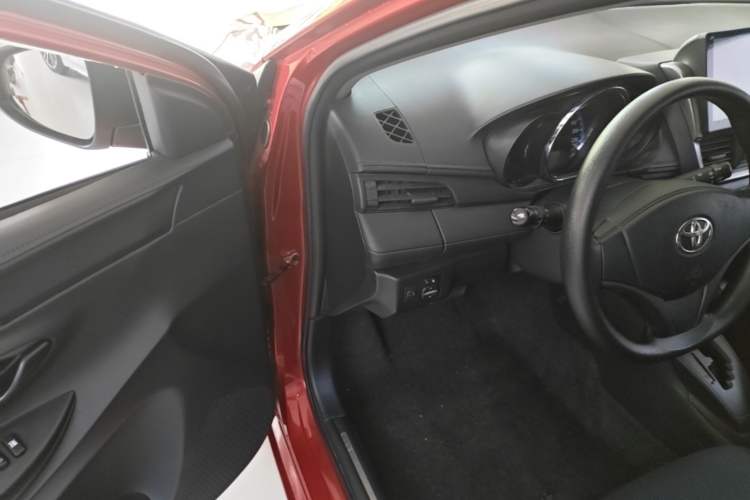 Used Toyota YARiS L Zhi Xuan 2016 Revised 1.5E CVT Charming Edition Driver Seat