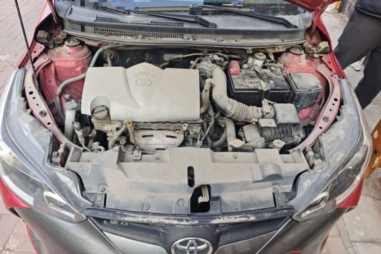 Used Toyota YARiS L Zhi Xuan 2016 Revised 1.3E Manual – Charming Edition Engine Bay