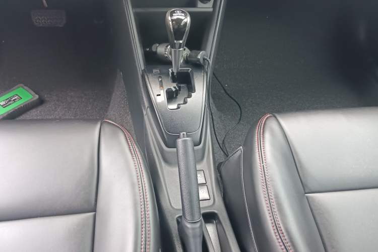Used Toyota YARiS L Zhi Xuan 2016 Revised 1.5E CVT Charming Edition Gear Lever
