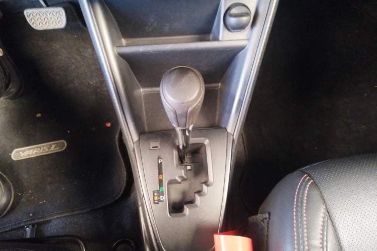 Used Toyota YARiS L Zhi Xuan 2016 Revised 1.5E CVT Charming Edition Gear Lever