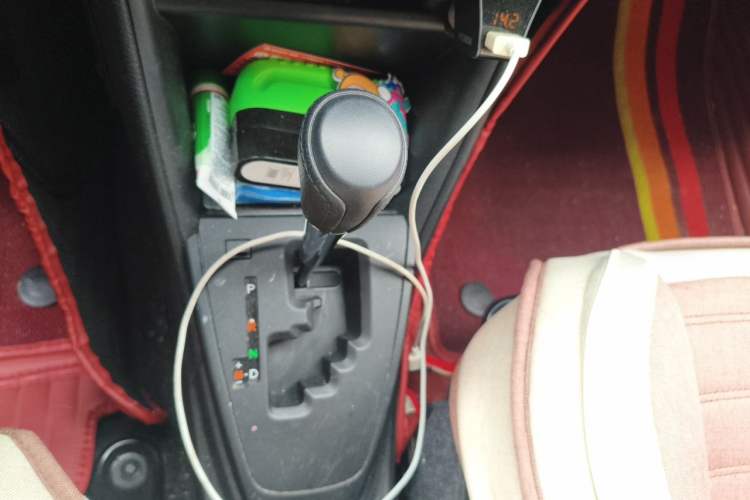 Used Toyota YARiS L Zhi Xuan 2016 Revised 1.5E CVT Charming Edition Gear Lever