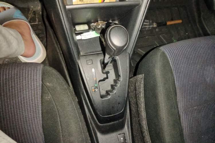 Used Toyota YARiS L Zhi Xuan 2016 Revised 1.5E CVT Charming Edition Gear Lever