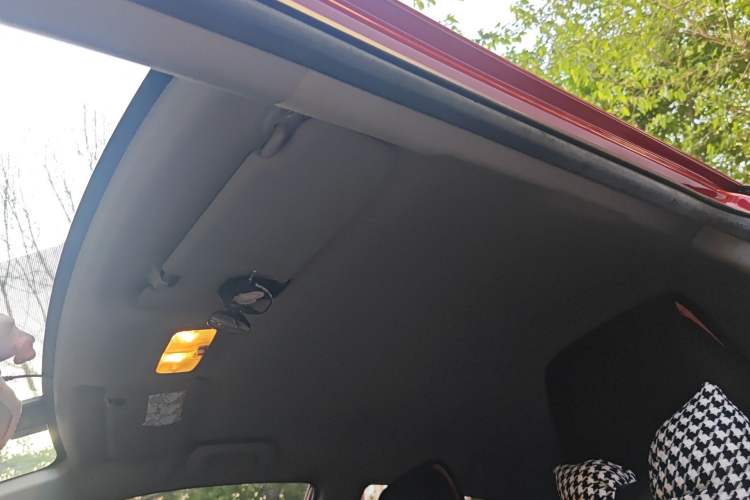 Used Toyota YARiS L Zhi Xuan 2016 Revised 1.5E CVT Charming Edition Headliner