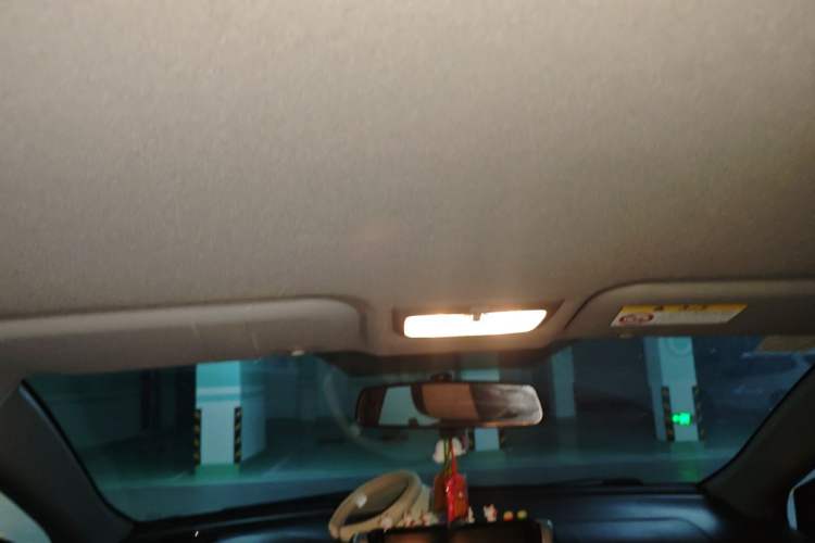 Used Toyota YARiS L Zhi Xuan 2016 Revised 1.5E CVT Charming Edition Headliner
