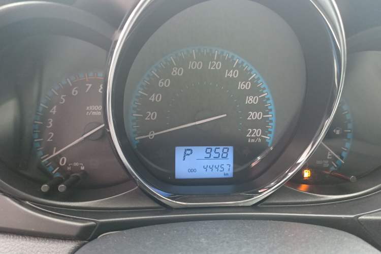 Used Toyota YARiS L Zhi Xuan 2016 Revised 1.5E CVT Charming Edition Instrument Cluster