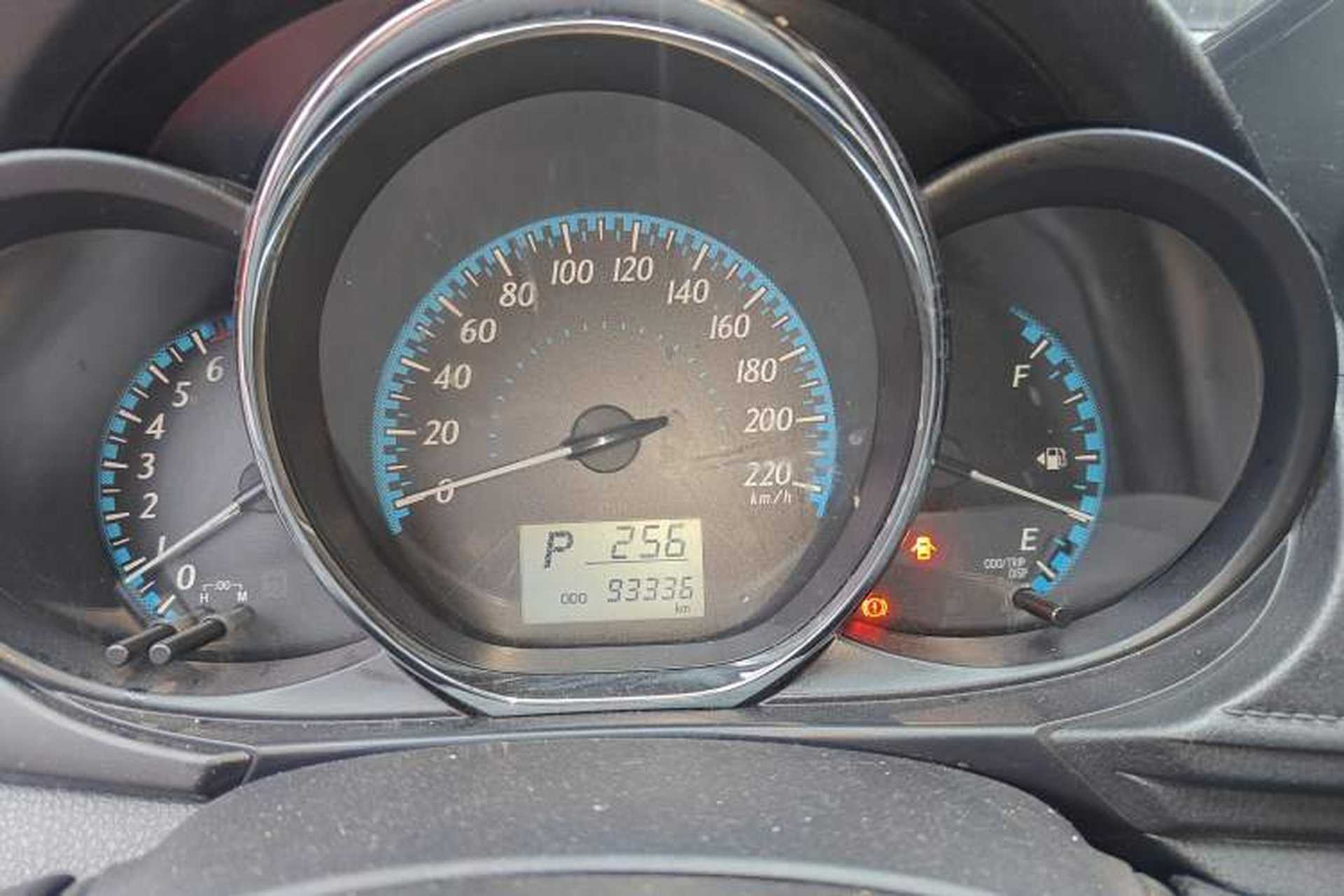 Used Toyota YARiS L Zhi Xuan 2016 Revised 1.5E CVT Charming Edition Instrument Cluster