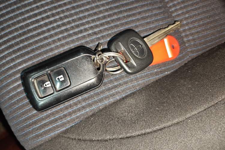Used Toyota YARiS L Zhi Xuan 2016 Revised 1.5E CVT Charming Edition Interior 1