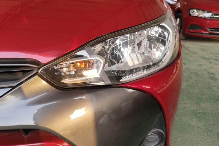 Used Toyota YARiS L Zhi Xuan 2016 Revised 1.5E CVT Charming Edition Left Front Headlight