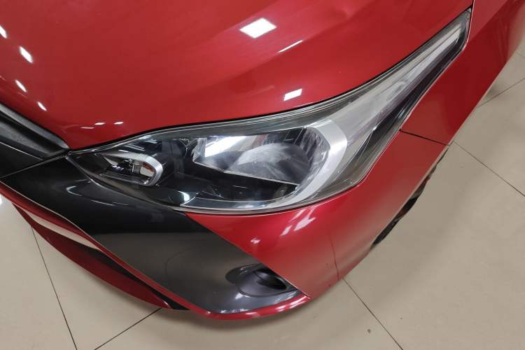 Used Toyota YARiS L Zhi Xuan 2016 Revised 1.5E CVT Charming Edition Left Front Headlight