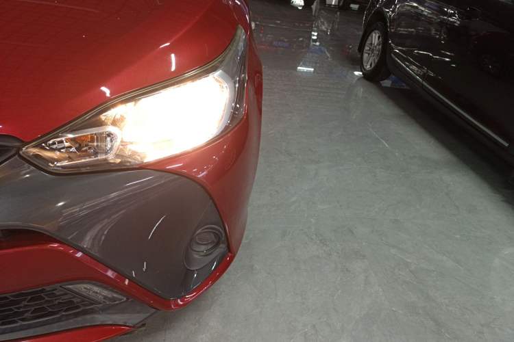 Used Toyota YARiS L Zhi Xuan 2016 Revised 1.5E CVT Charming Edition Left Front Headlight
