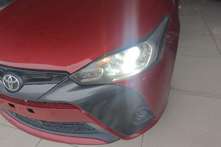 Used Toyota YARiS L Zhi Xuan 2016 Revised 1.5E CVT Charming Edition Left Front Headlight