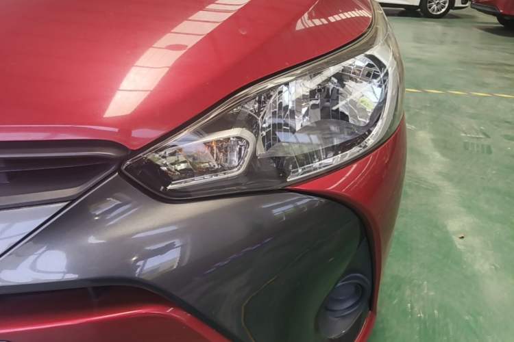 Used Toyota YARiS L Zhi Xuan 2016 Revised 1.5E CVT Charming Edition Left Front Headlight