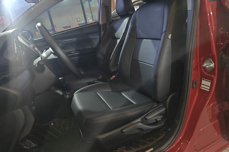 Used Toyota YARiS L Zhi Xuan 2016 Revised 1.5E CVT Charming Edition Left Front Seat