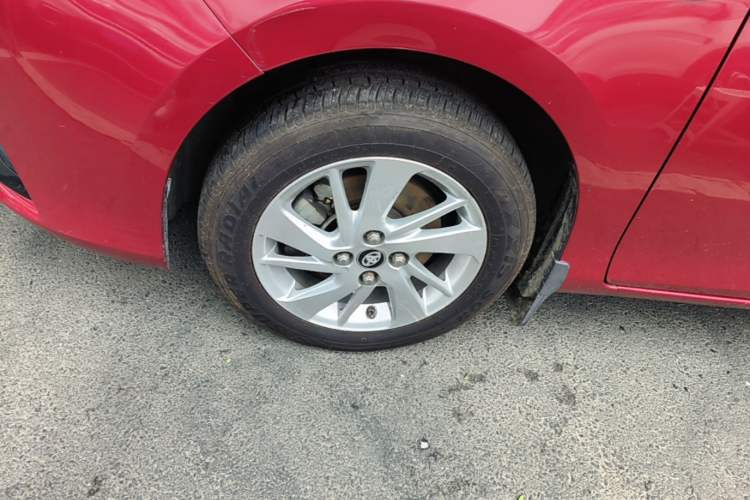 Used Toyota YARiS L Zhi Xuan 2016 Revised 1.5E CVT Charming Edition Left Front Wheel Hub