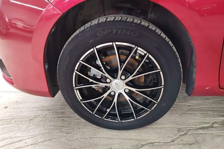 Used Toyota YARiS L Zhi Xuan 2016 Revised 1.5E CVT Charming Edition Left Front Wheel Hub