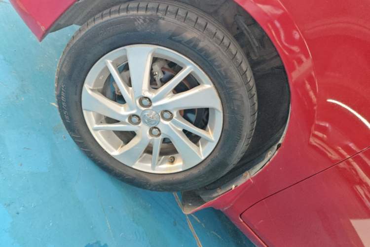 Used Toyota YARiS L Zhi Xuan 2016 Revised 1.5E CVT Charming Edition Left Front Wheel Hub