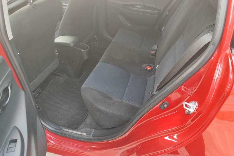 Used Toyota YARiS L Zhi Xuan 2016 Revised 1.5E CVT Charming Edition Left Rear Seat