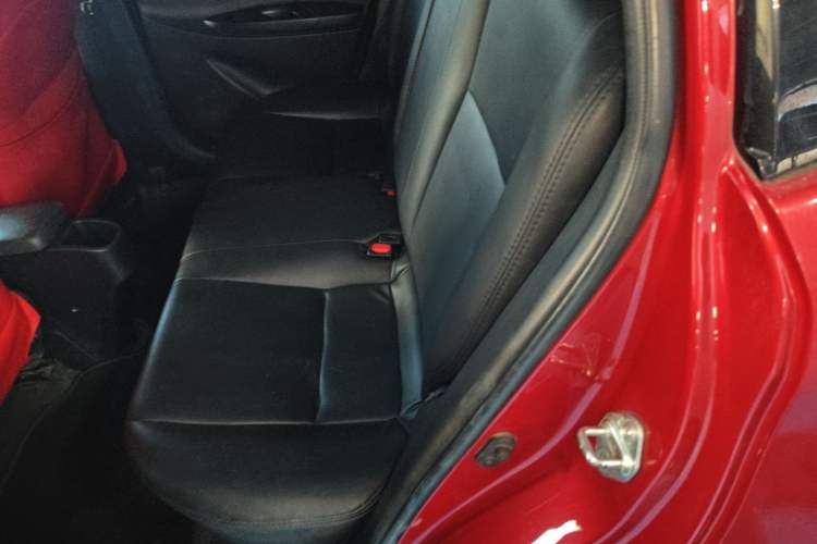 Used Toyota YARiS L Zhi Xuan 2016 Revised 1.5E CVT Charming Edition Left Rear Seat