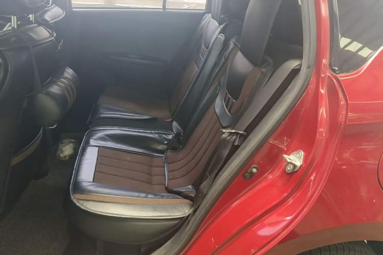 Used Toyota YARiS L Zhi Xuan 2016 Revised 1.5E CVT Charming Edition Left Rear Seat