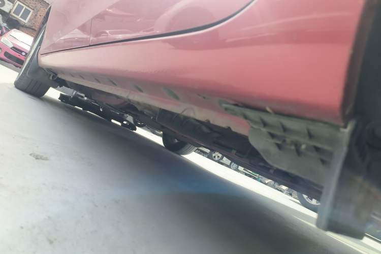 Used Toyota YARiS L Zhi Xuan 2016 Revised 1.5G CVT Xuan Dong Edition Left Side Sill