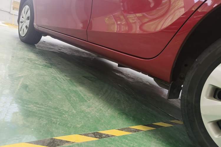 Used Toyota YARiS L Zhi Xuan 2016 Revised 1.5E CVT Charming Edition Left Side Sill