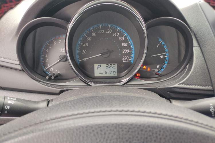 Used Toyota YARiS L Zhi Xuan 2016 Revised 1.5E CVT Charming Edition Odometer Close Up