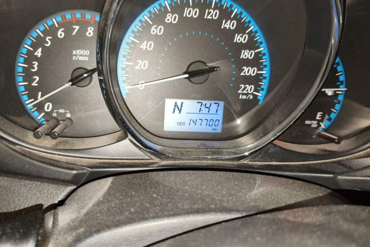 Used Toyota YARiS L Zhi Xuan 2016 Revised 1.5E CVT Charming Edition Odometer Close Up