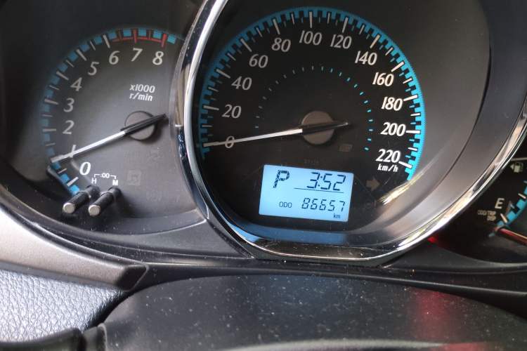 Used Toyota YARiS L Zhi Xuan 2016 Revised 1.5E CVT Charming Edition Odometer Close Up