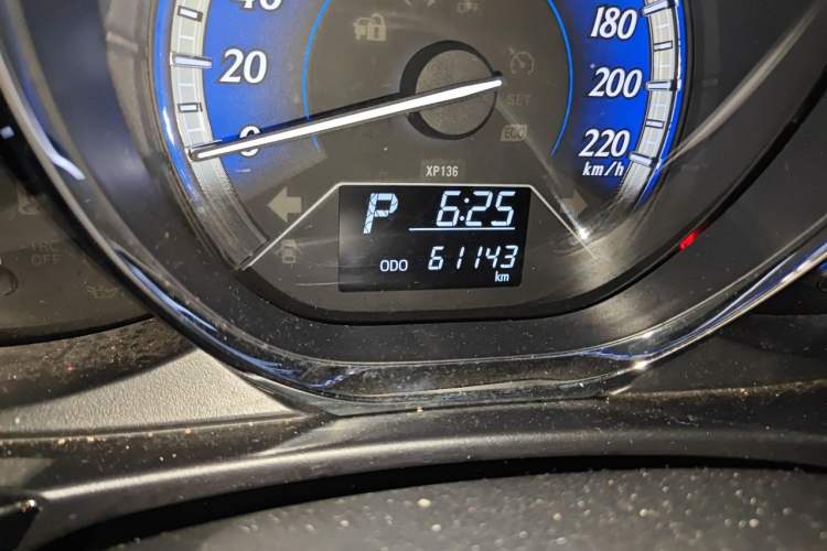 Used Toyota YARiS L Zhi Xuan 2016 Revised 1.5G CVT Xuan Dong Edition Odometer Close Up