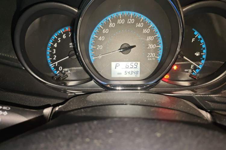 Used Toyota YARiS L Zhi Xuan 2016 Revised 1.5E CVT Charming Edition Odometer Close Up