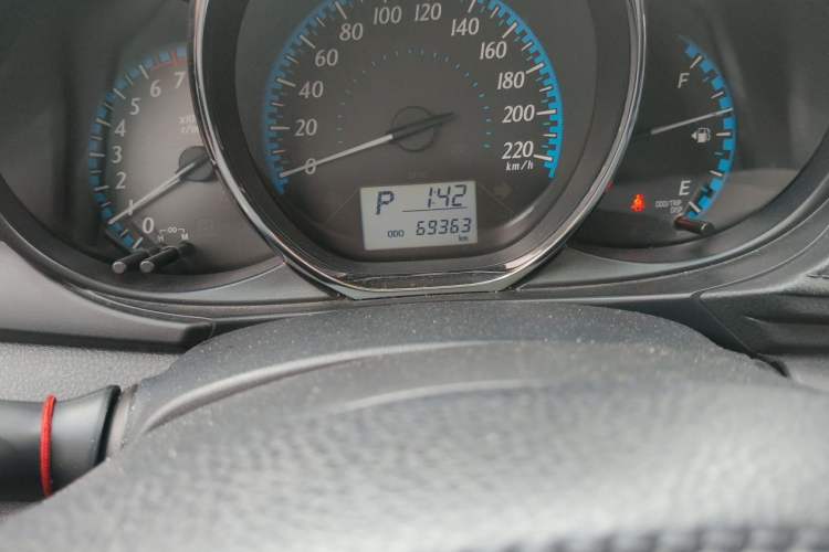 Used Toyota YARiS L Zhi Xuan 2016 Revised 1.5E CVT Charming Edition Odometer Close Up