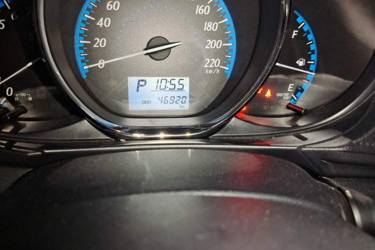 Used Toyota YARiS L Zhi Xuan 2016 Revised 1.5E CVT Charming Edition Odometer Close Up