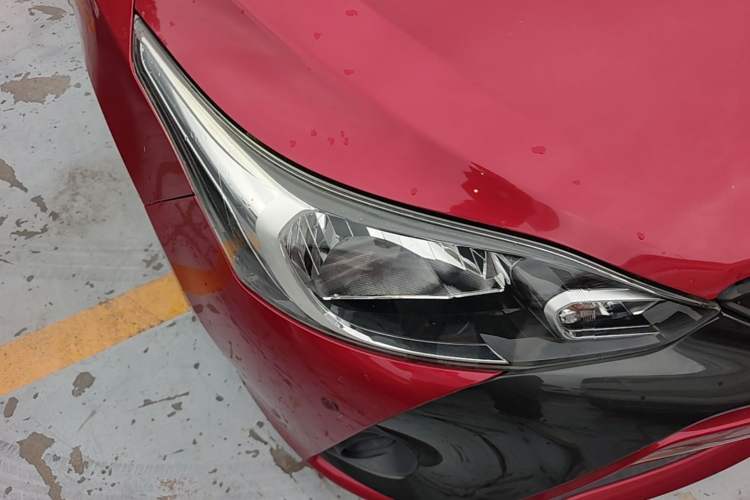 Used Toyota YARiS L Zhi Xuan 2016 Revised 1.5E CVT Charming Edition Right Front Headlight