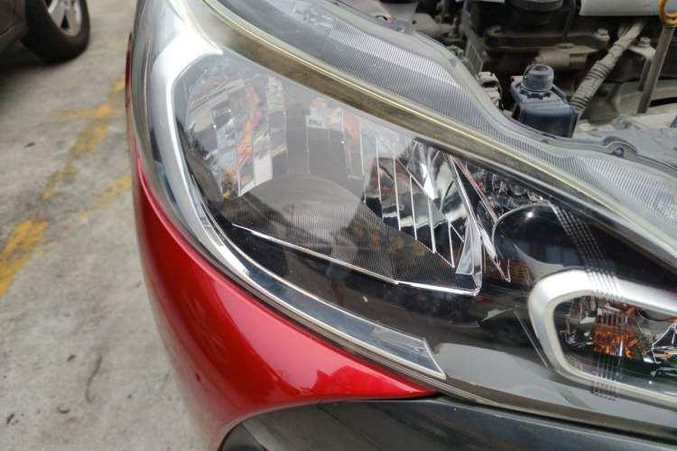 Used Toyota YARiS L Zhi Xuan 2016 Revised 1.5E CVT Charming Edition Right Front Headlight