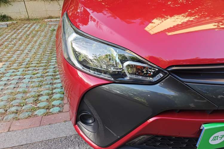 Used Toyota YARiS L Zhi Xuan 2016 Revised 1.5E CVT Charming Edition Right Front Headlight