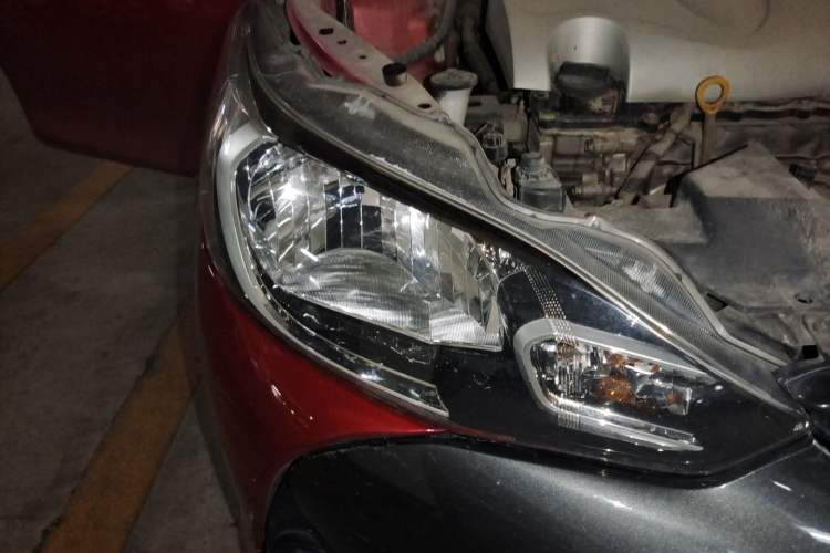 Used Toyota YARiS L Zhi Xuan 2016 Revised 1.5E CVT Charming Edition Right Front Headlight