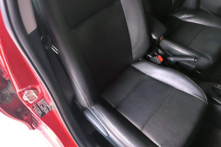Used Toyota YARiS L Zhi Xuan 2016 Revised 1.5E CVT Charming Edition Right Front Seat