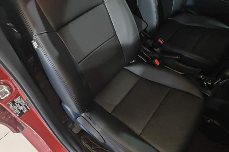Used Toyota YARiS L Zhi Xuan 2016 Revised 1.5E CVT Charming Edition Right Front Seat
