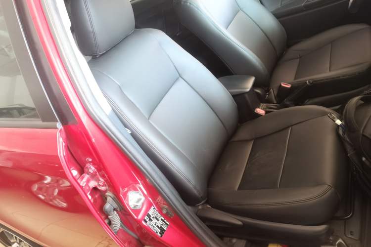 Used Toyota YARiS L Zhi Xuan 2016 Revised 1.5E CVT Charming Edition Right Front Seat