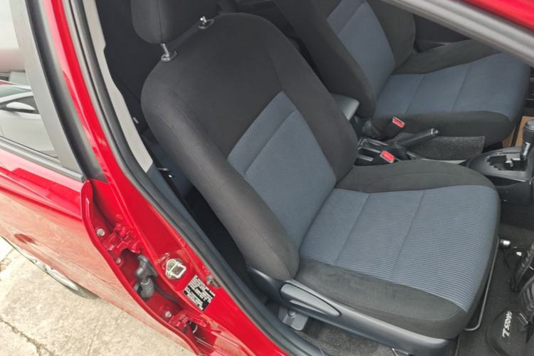 Used Toyota YARiS L Zhi Xuan 2016 Revised 1.5E CVT Charming Edition Right Front Seat