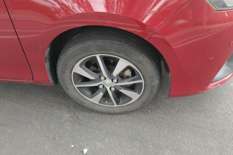 Used Toyota YARiS L Zhi Xuan 2016 Revised 1.5E CVT Charming Edition Right Front Wheel Hub